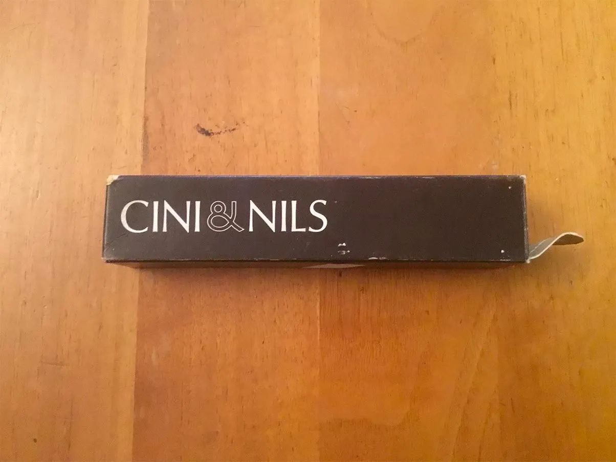 Cylindrical salt spreader in steel and polycarbonate, Cini &amp; Nils 4