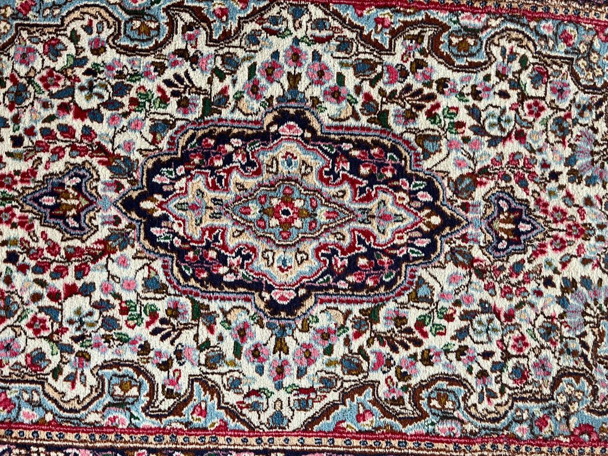 Tappeto perisano Kirman Laver, Optional9