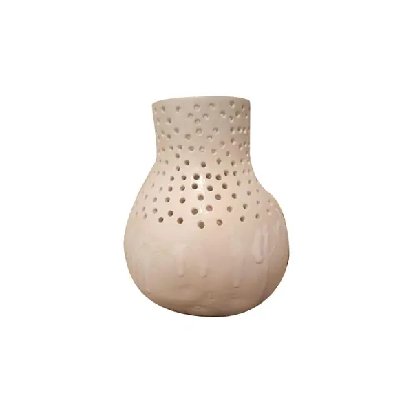 Butternut Embroidery ceramic vase with holes, Domestic image