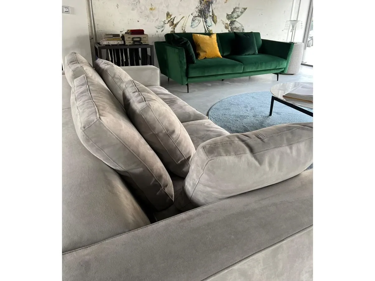 Divano in pelle Nabuk grigio 4