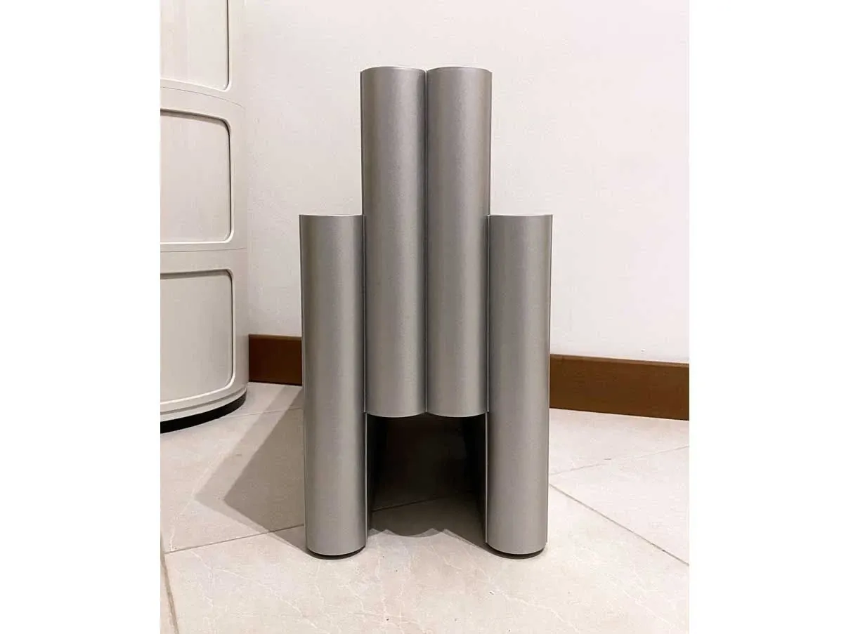 Portariviste in materiale plastico colore argento, Kartell 2