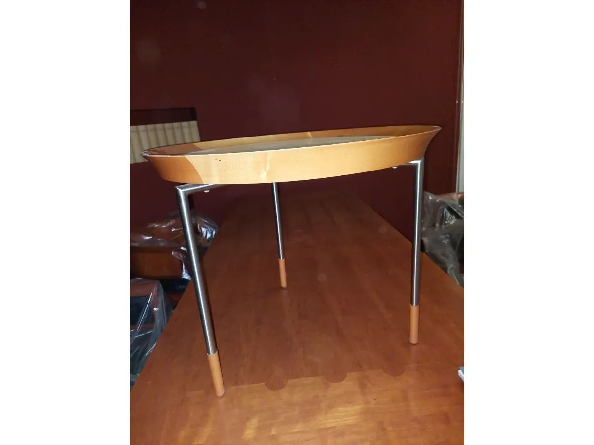 Tavolino rotondo Vis in legno e corian, Giorgetti 2