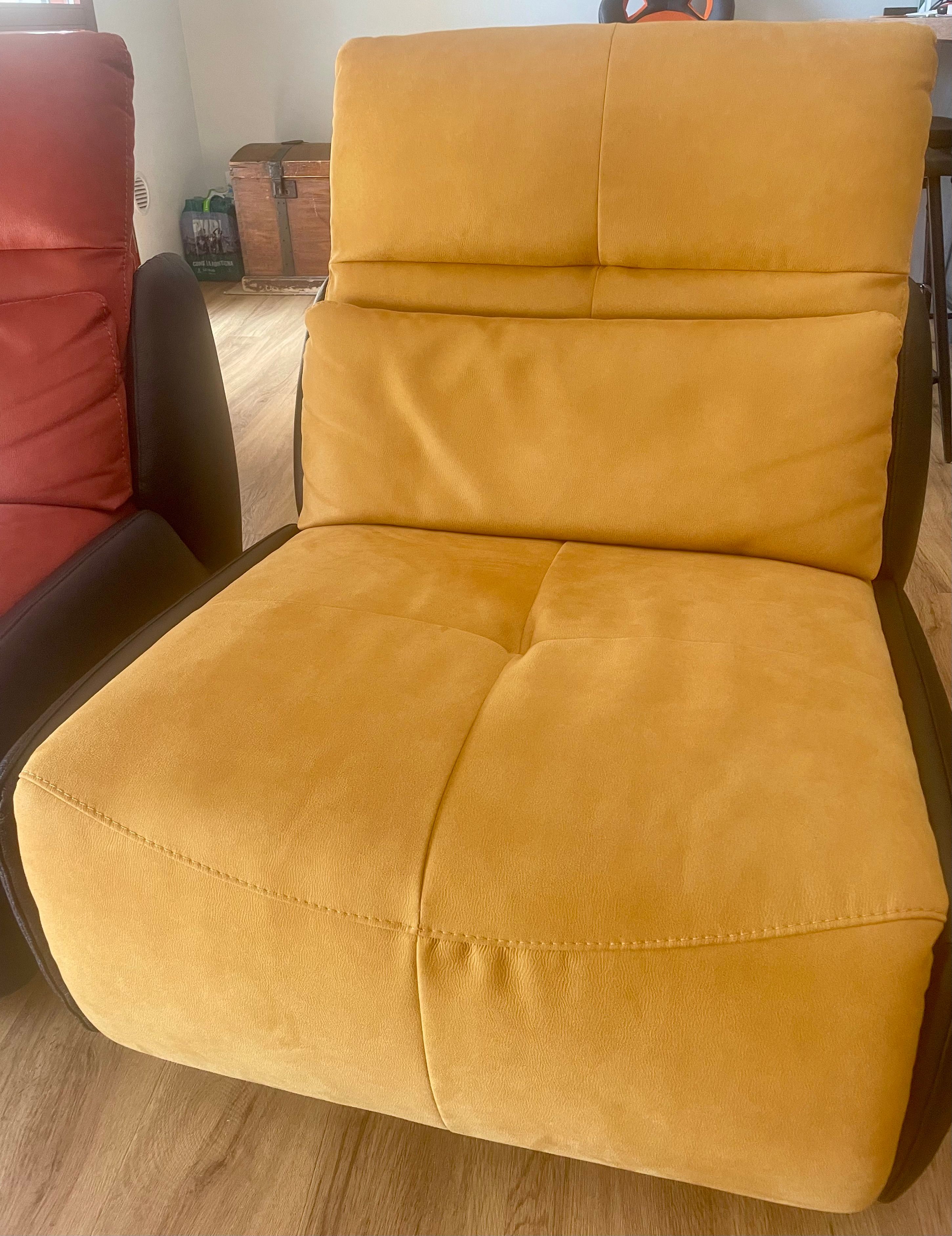 Set of 2 modular Selfy armchairs in fabric (yellow/brick) Front
