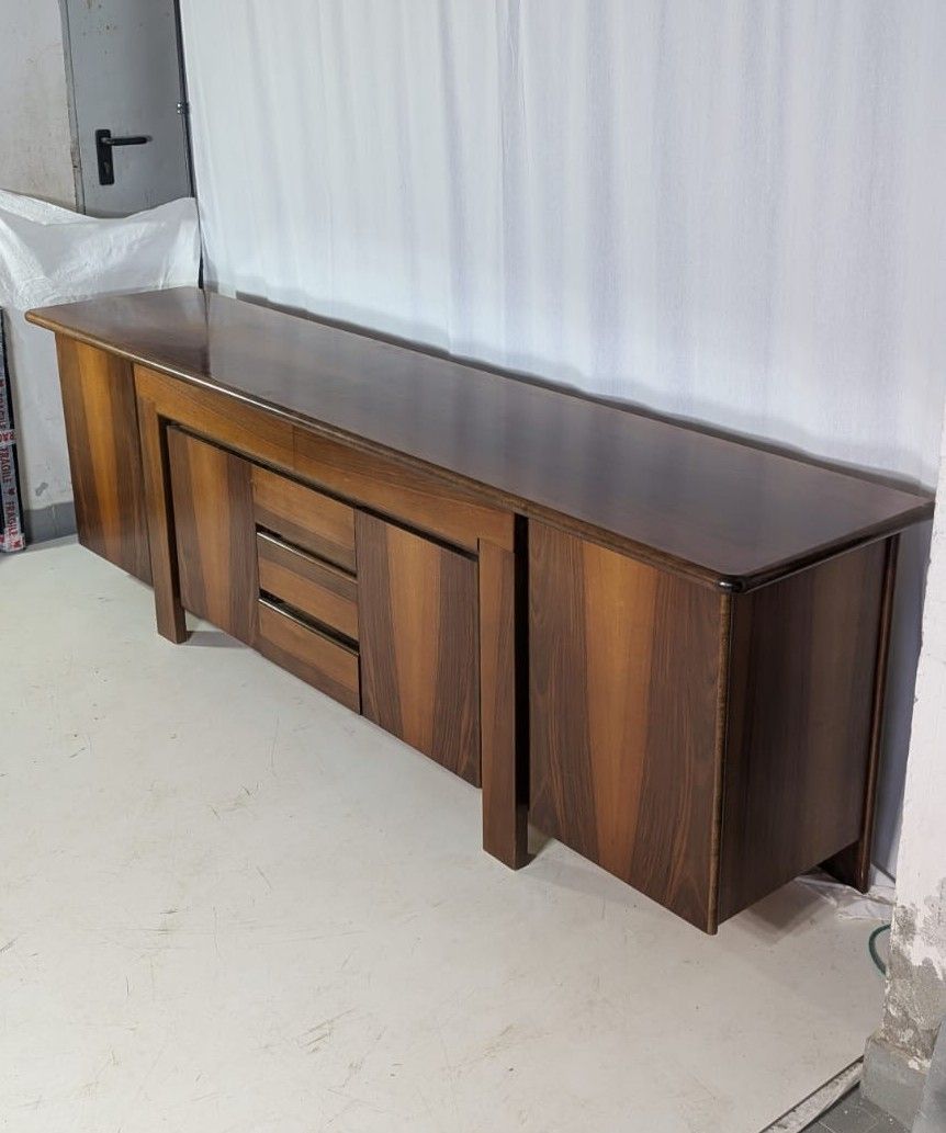 Sapporo Anrichte aus Nussbaumholz von Mario Marenco (70er Jahre) Front