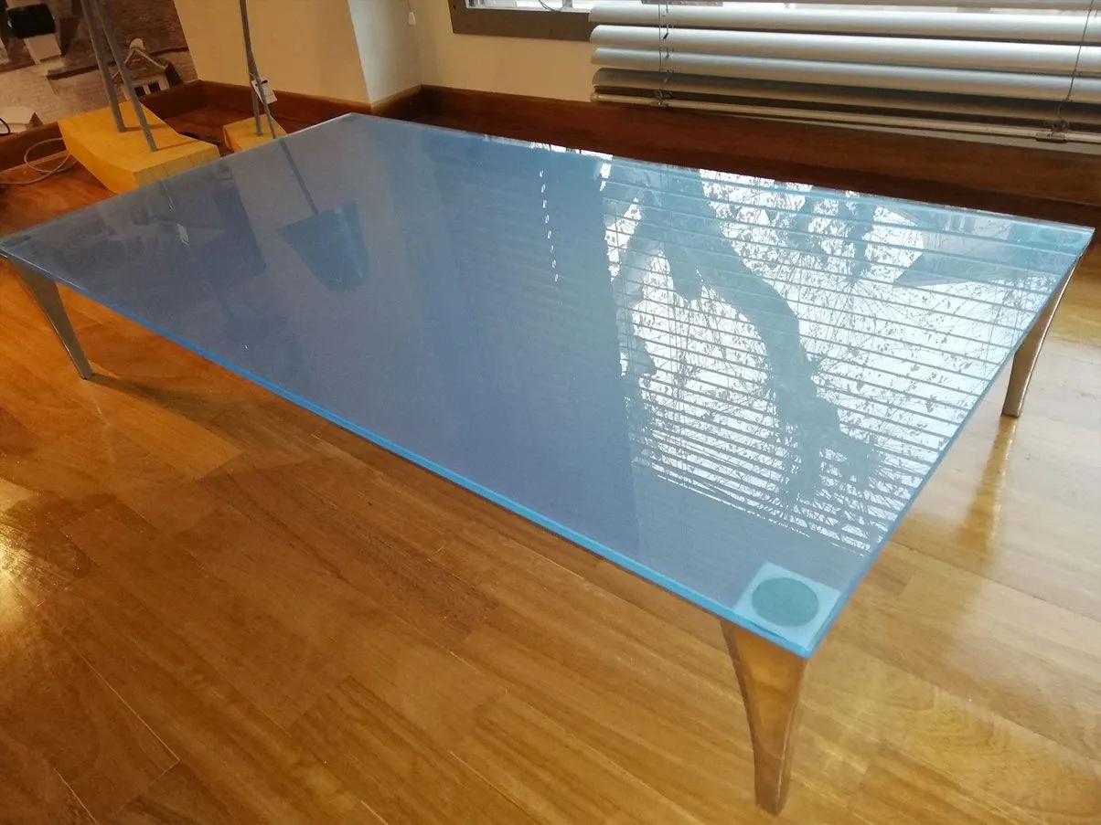 Tavolino Metropolis alluminio e vetro (azzurro), Roche Bobois 2