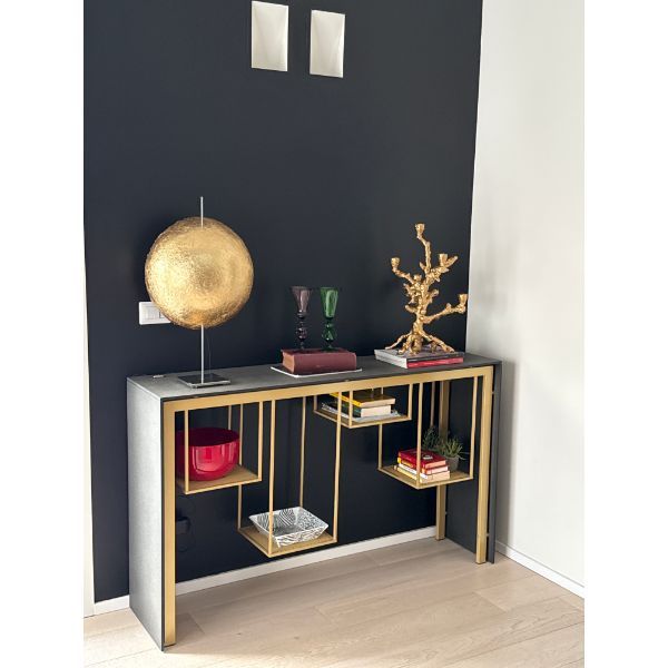 Tokyo console in metal and black and gold sheet metal by Idelfonso Colombo, Mogg image