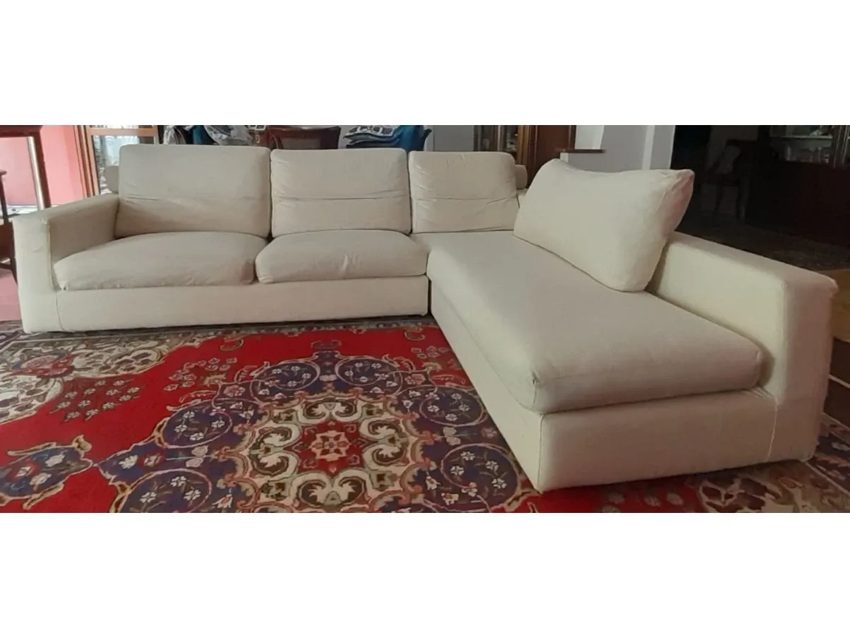 Divano angolare in tessuto bianco, Arketipo 2