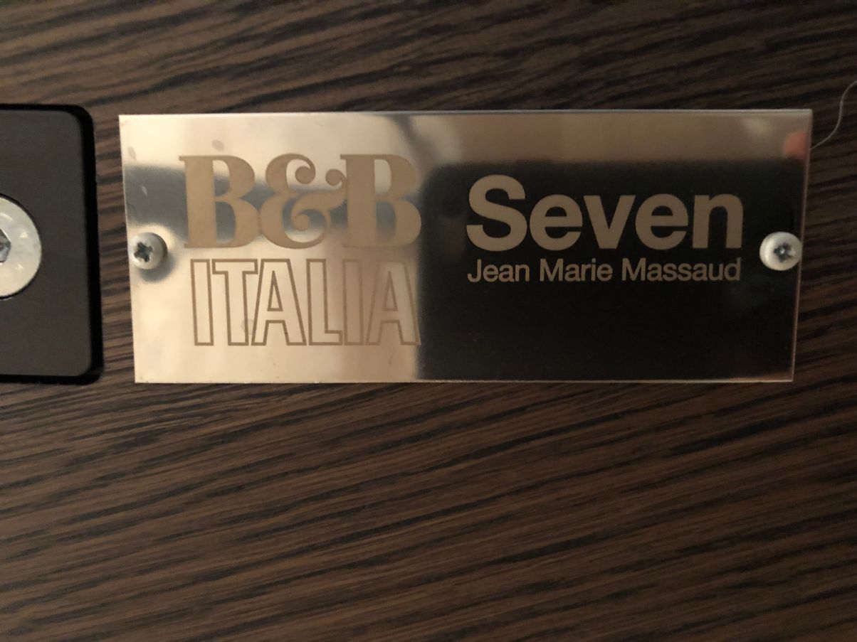 Seven oak table Brand