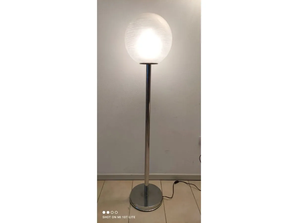 Lampada da terra in vetro vintage 1