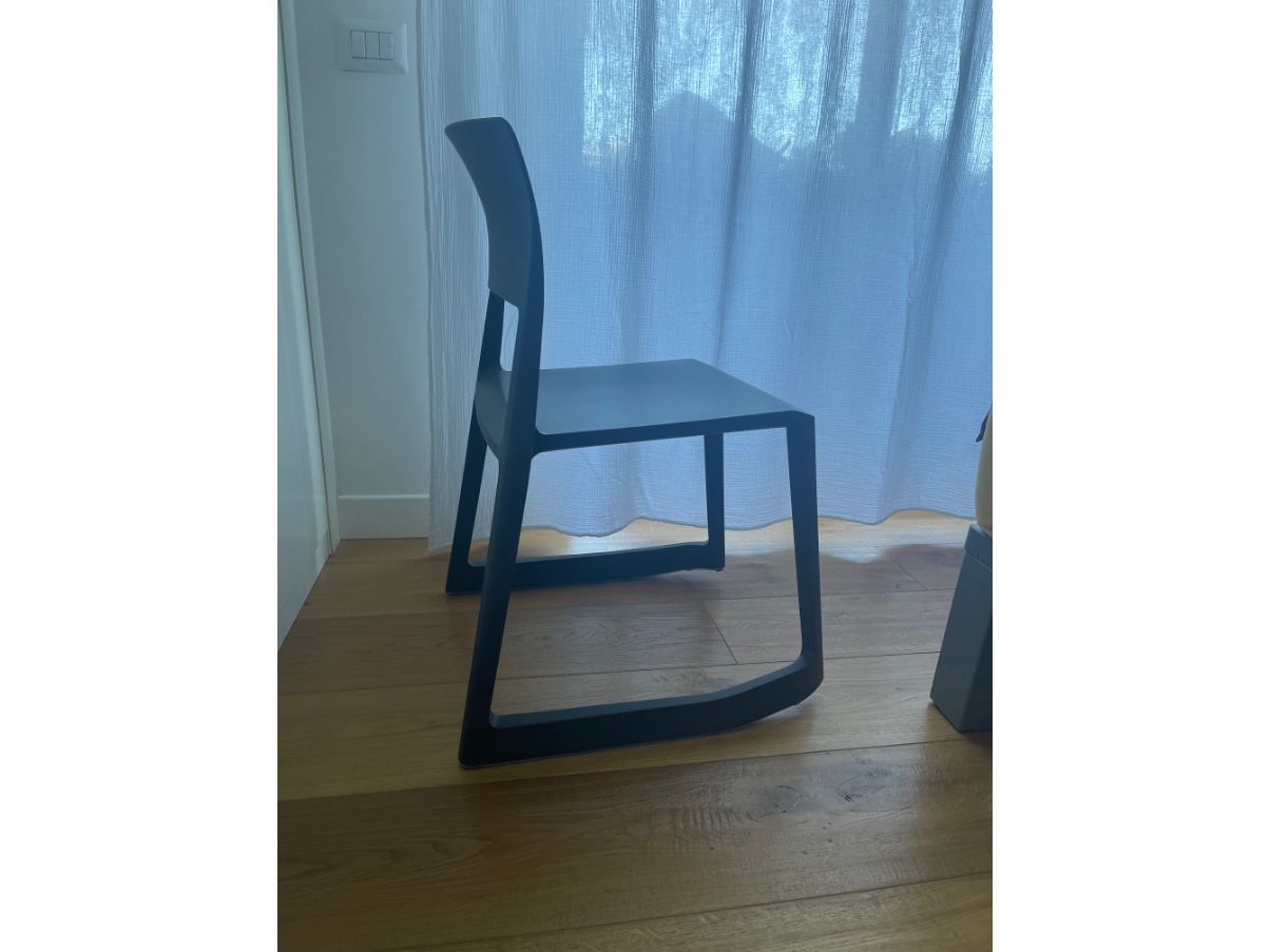 Tip Ton Chair by Edward Barber and Jay Osgerby Defects