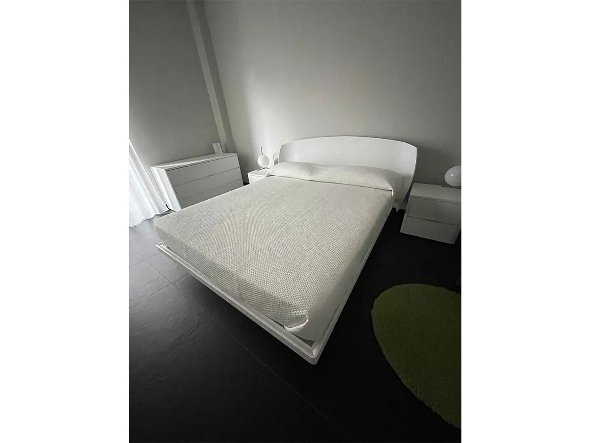 Set letto, comò e 2 comodini in legno (bianco), Caccaro 4