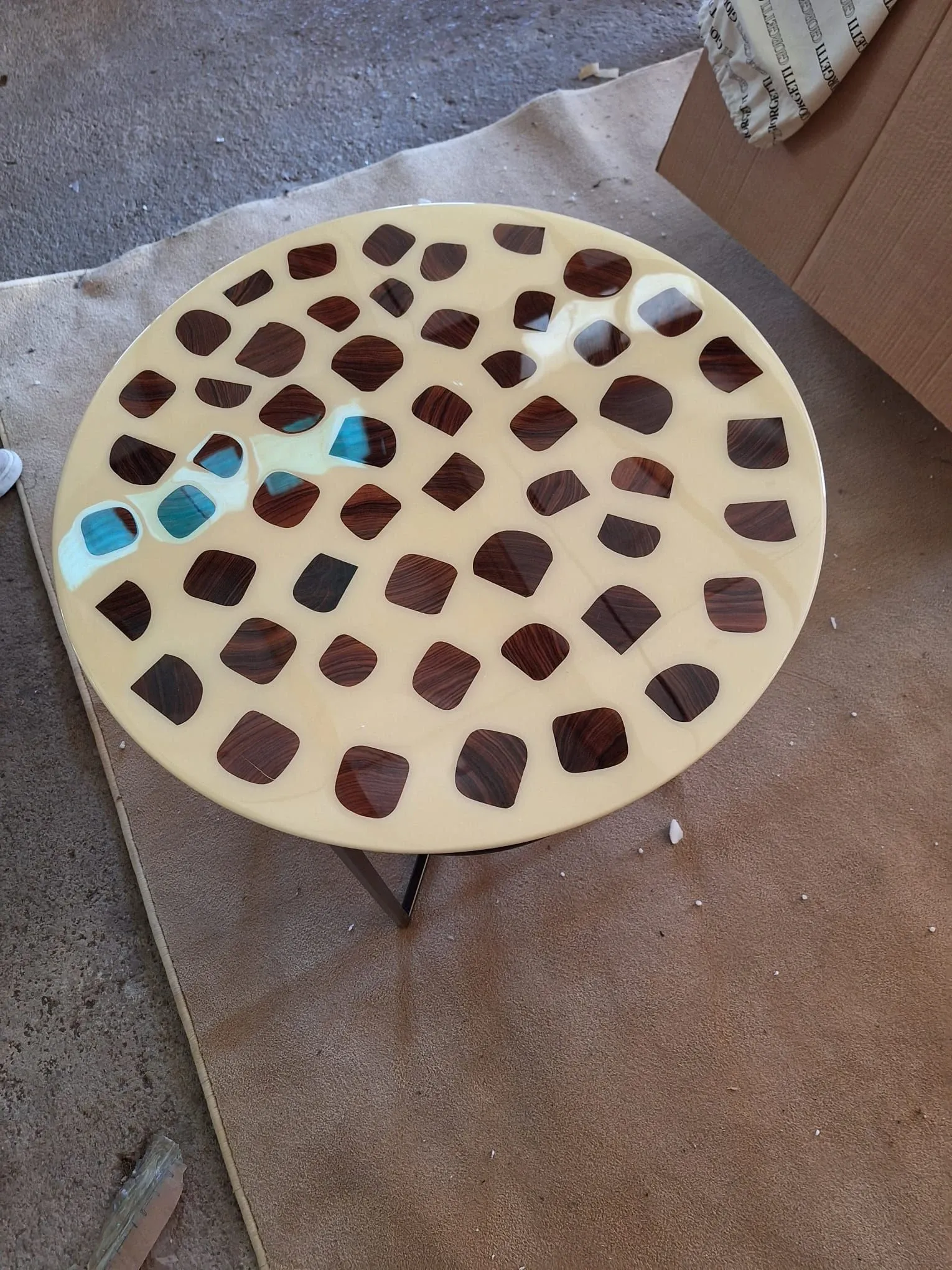 Tavolino Tumbler, Giorgetti 3