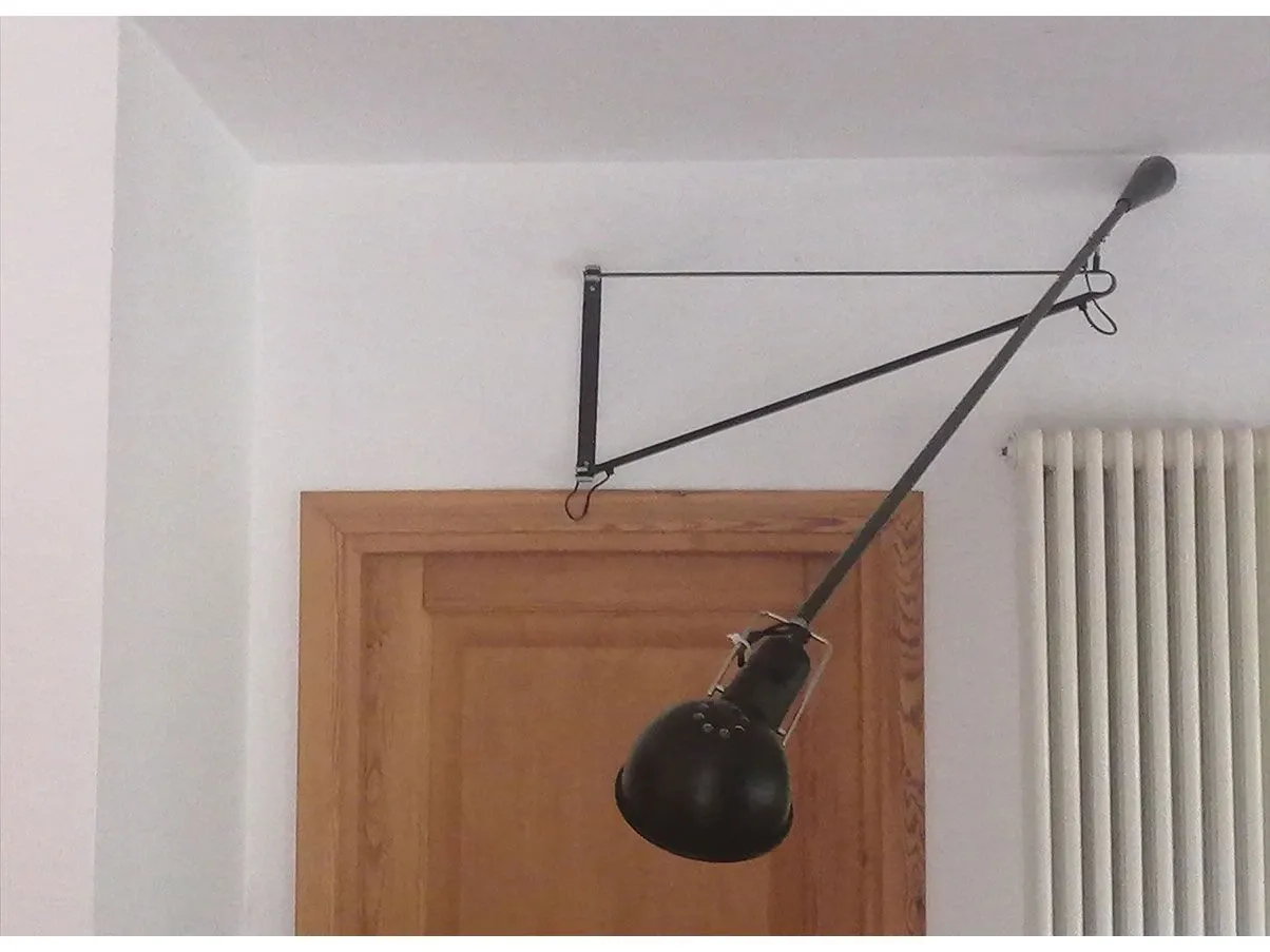 Verstellbare Wandleuchte Modell 265 aus lackiertem Stahl (schwarz) 2
