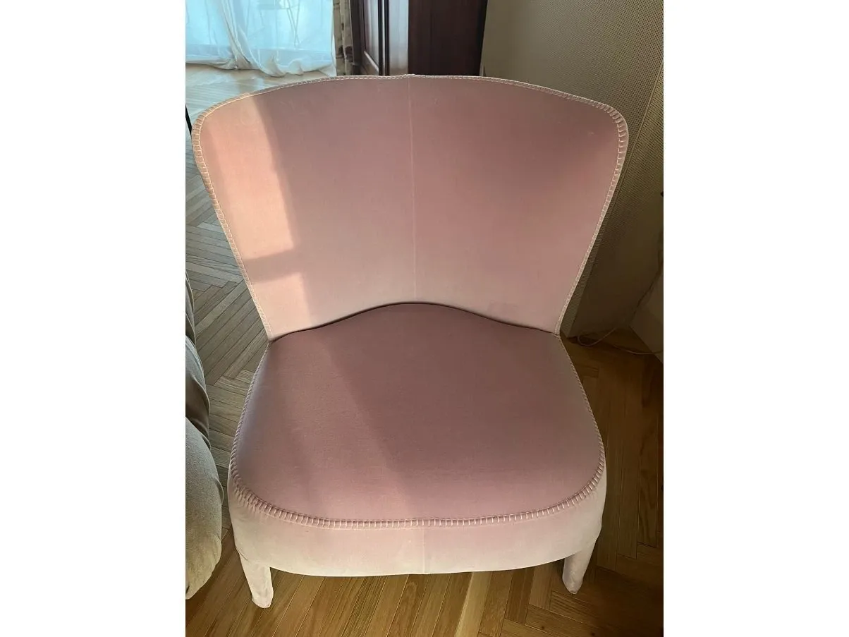 Poltroncina Febo Apta in tessuto rosa, Maxalto 1