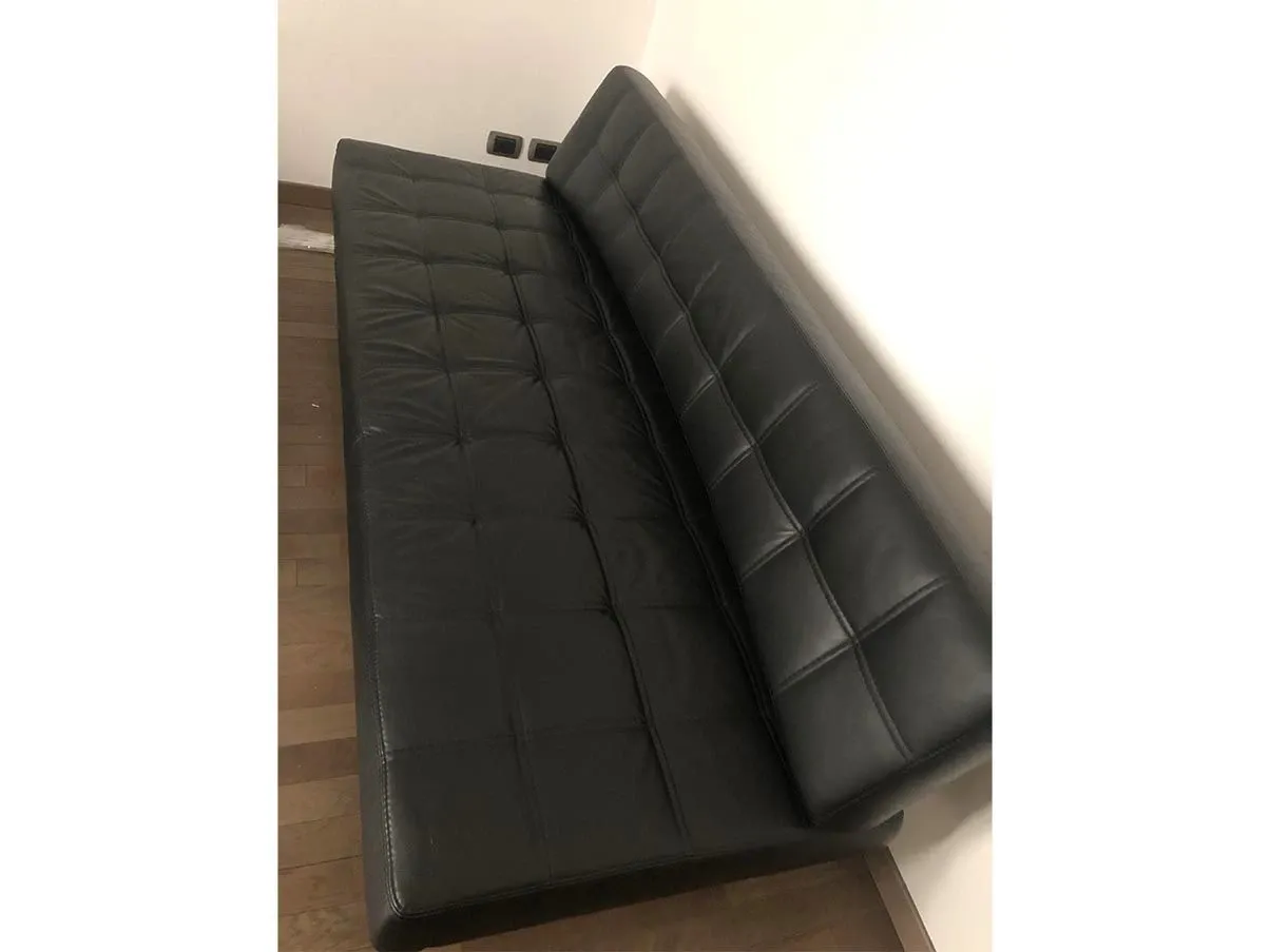 Pierro convertible sofa bed in leather, Bonaldo 2
