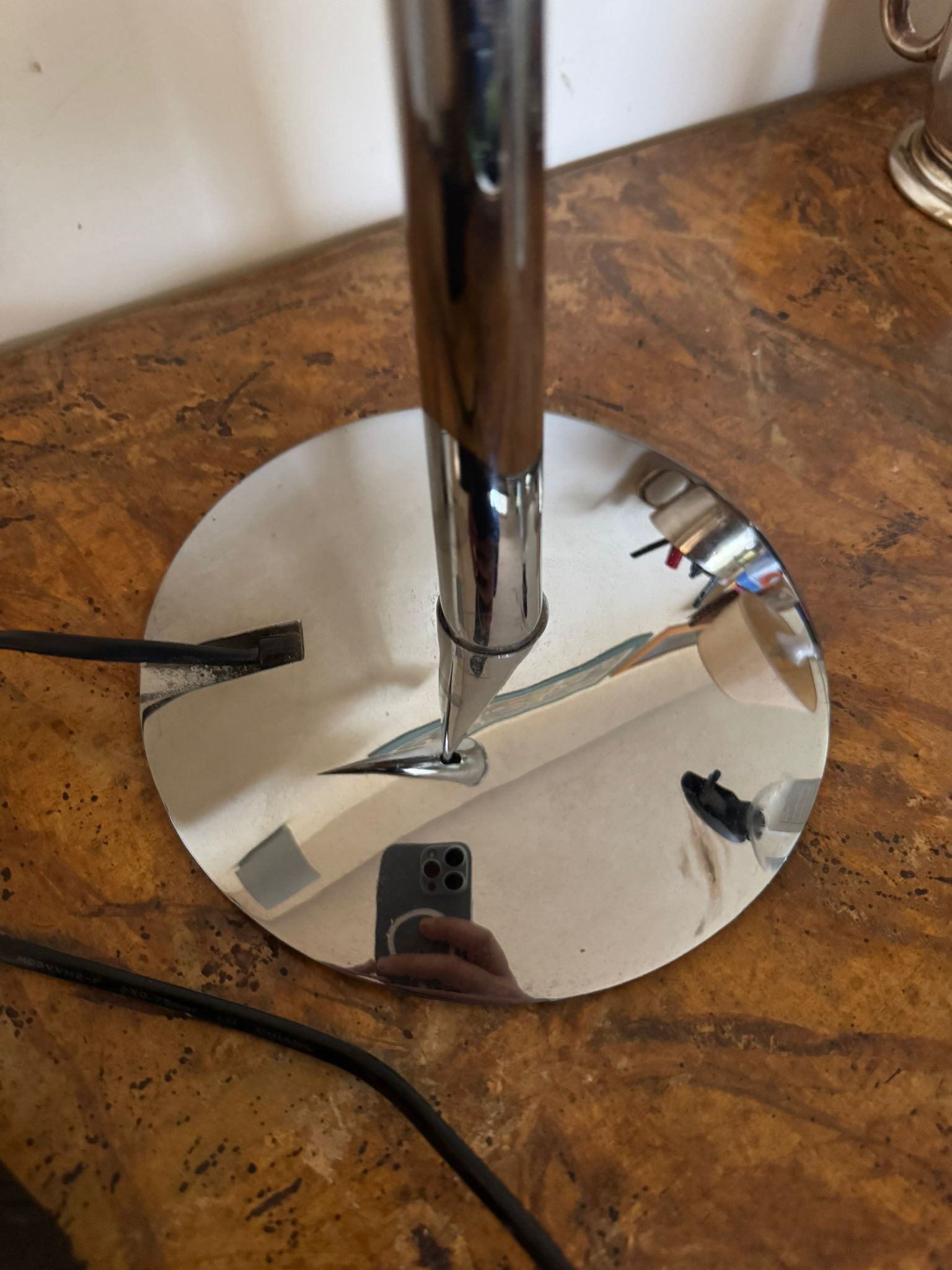 Lampada da tavolo Arà di Philippe Starck 10