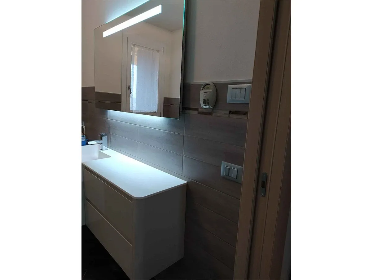 Set bagno con lavabo 6