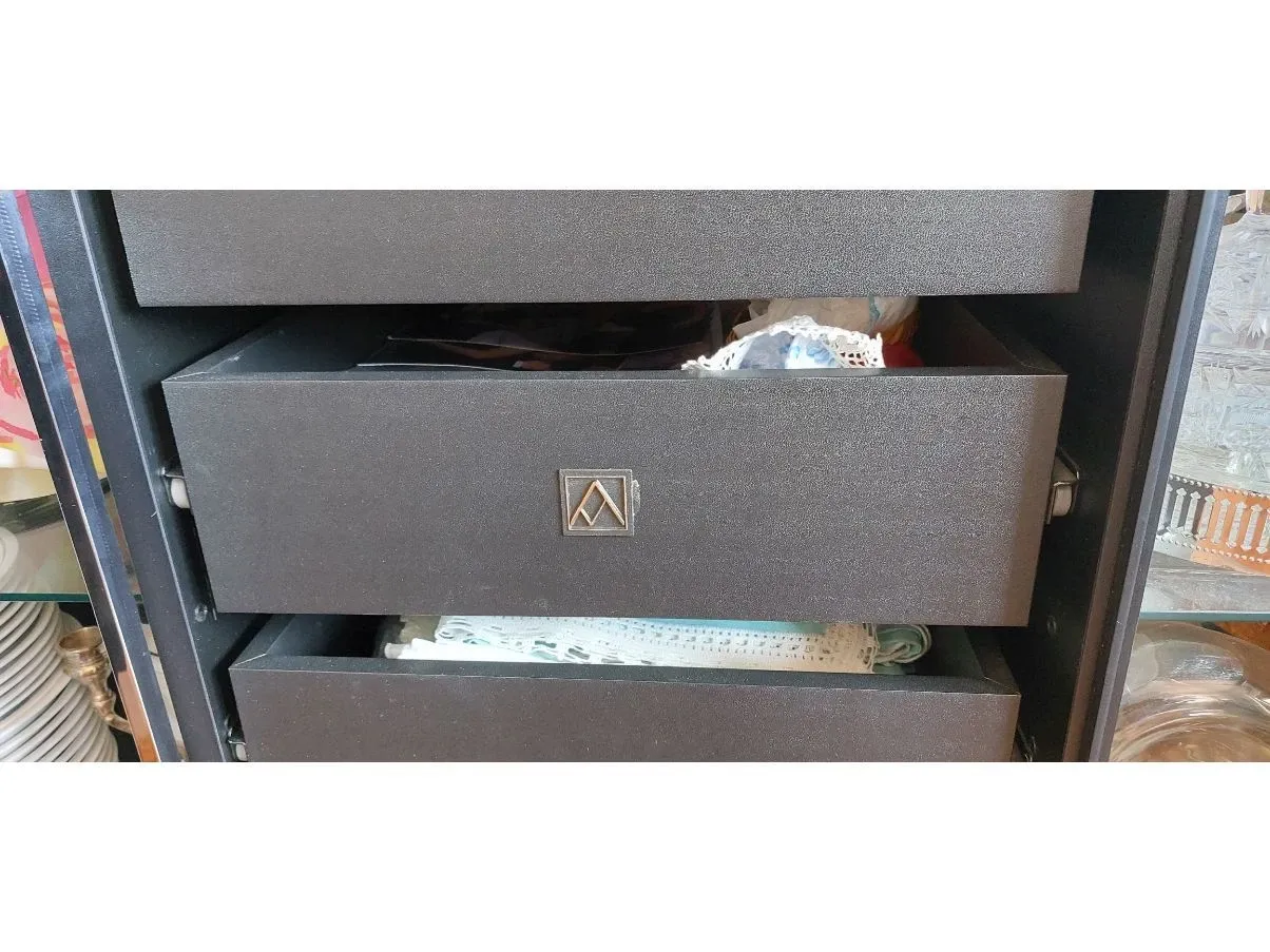 Madia Sheraton in legno laccato nero, Acerbis 1