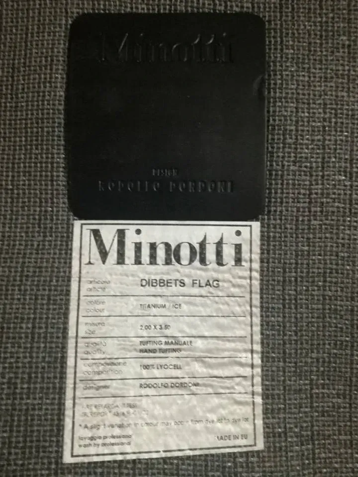 Dibbets Flag, Minotti 1