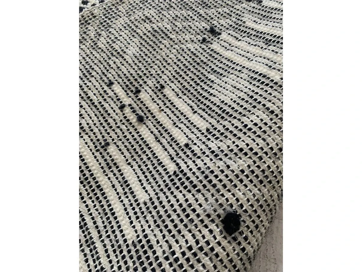 Tappeto rettangolare Ananda in lana, Susanna Cati Design 2