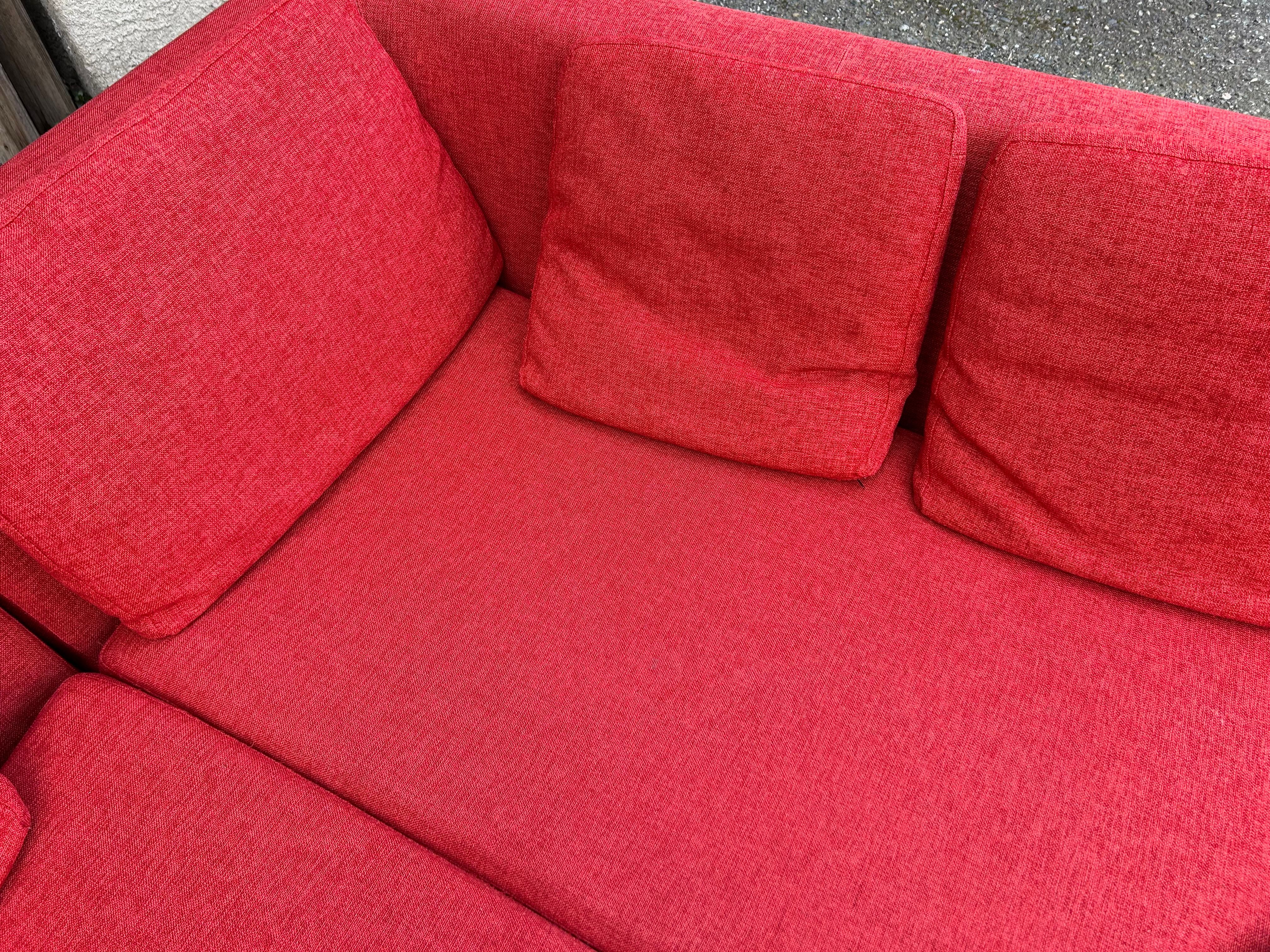 Charles Red Modular Sofa by Antonio Citterio Optional10