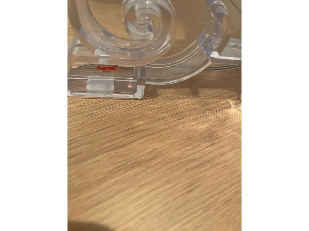 Transparent Bourgie table lamp 1