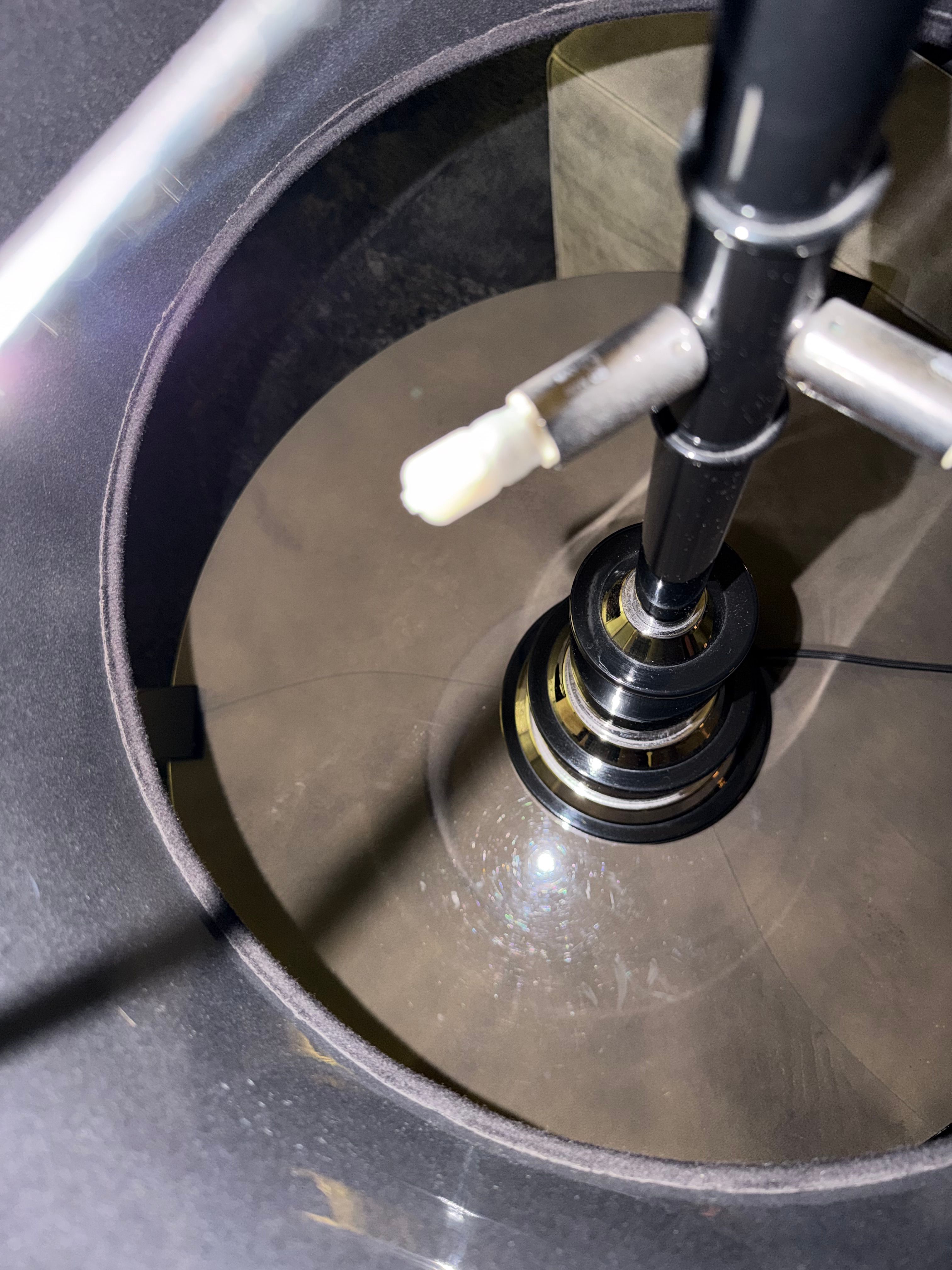 Lampada da tavolo Babel in metallo Side