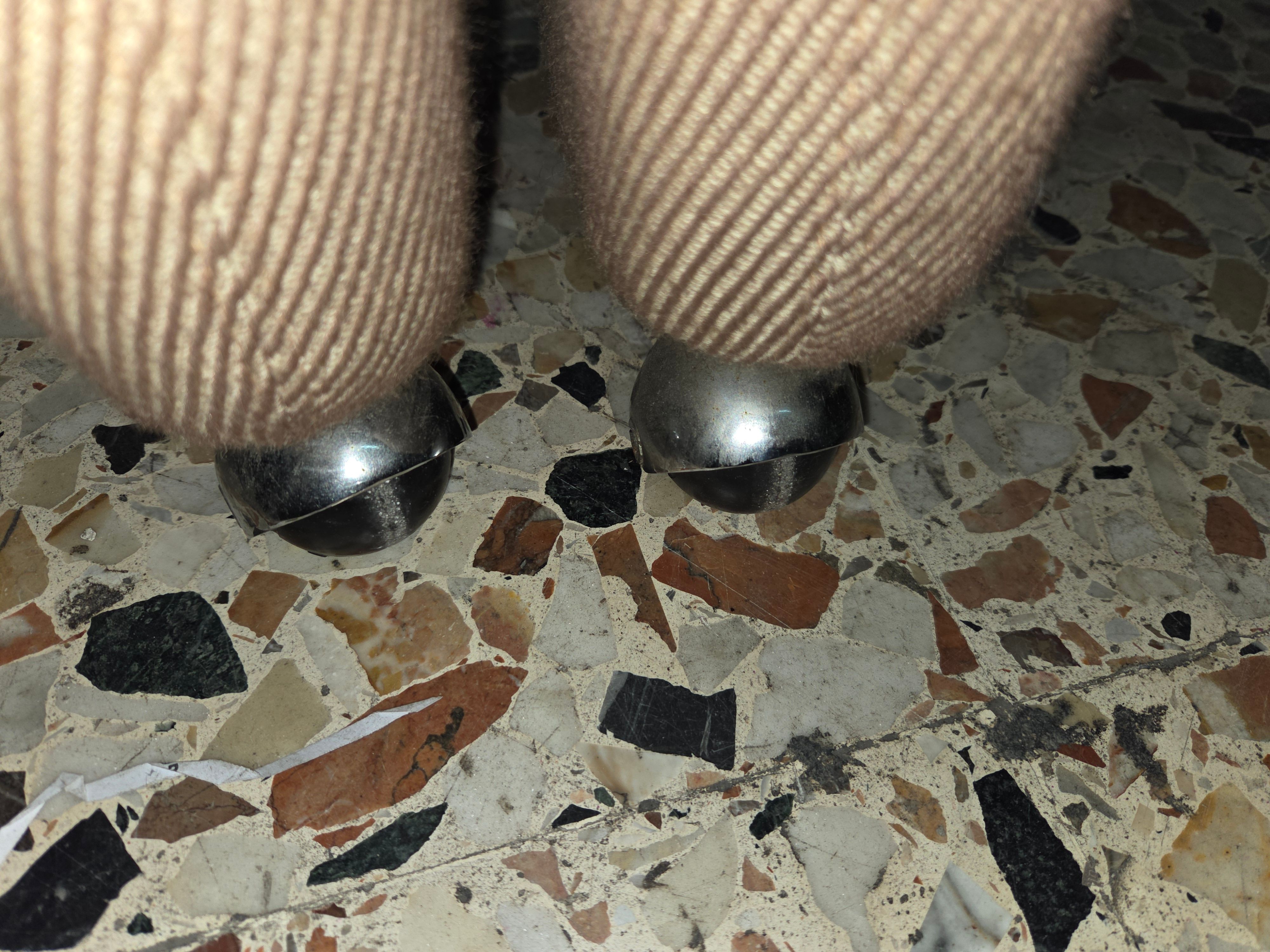 Pair of vintage PS142 armchairs by Eugenio Gerli Side