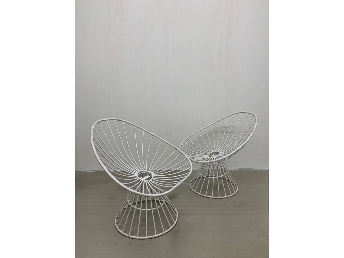 Set of 2 vintage outdoor armchairs (1970s) Side