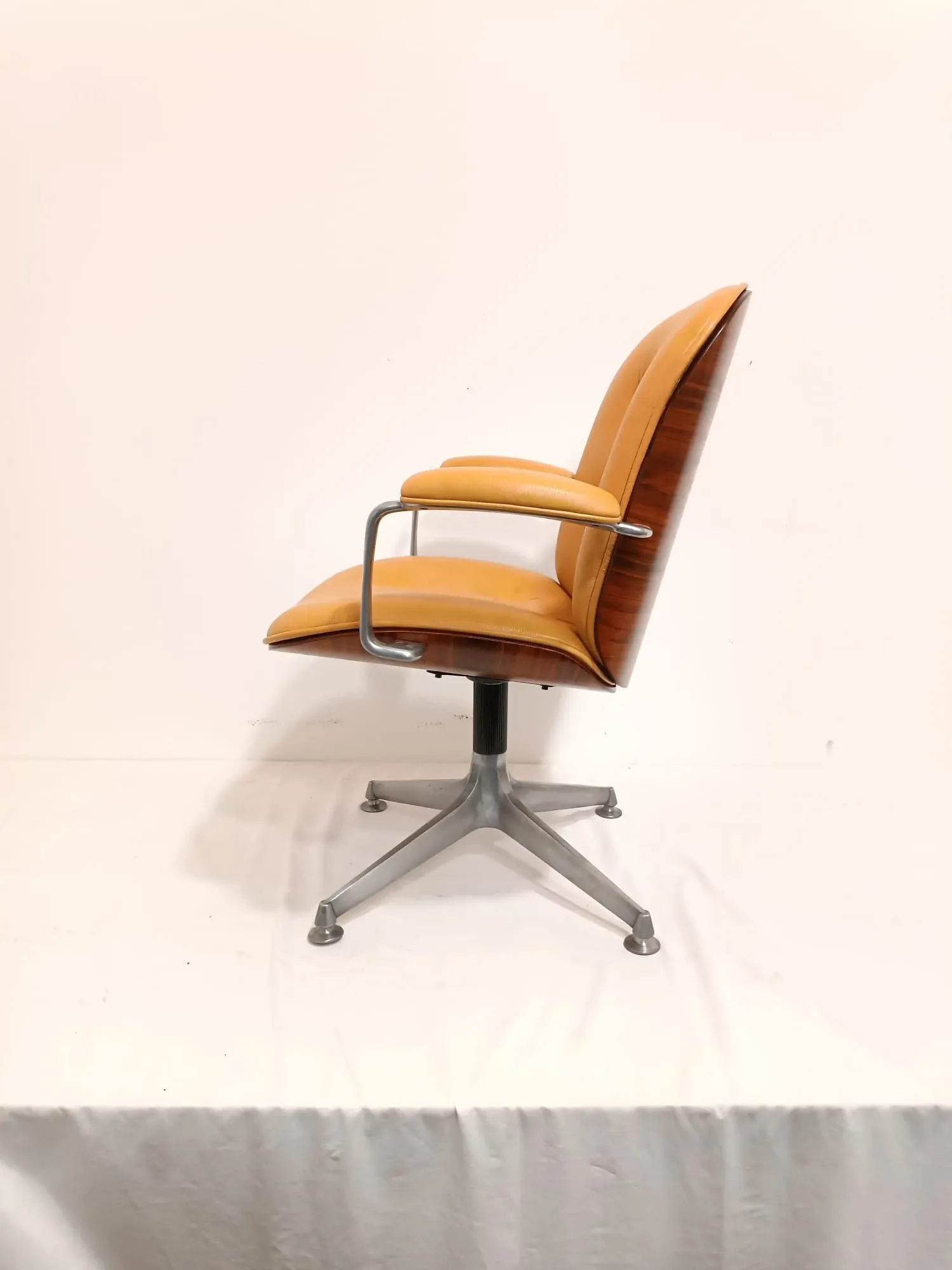 Ico Parisi yellow leather office armchair 3