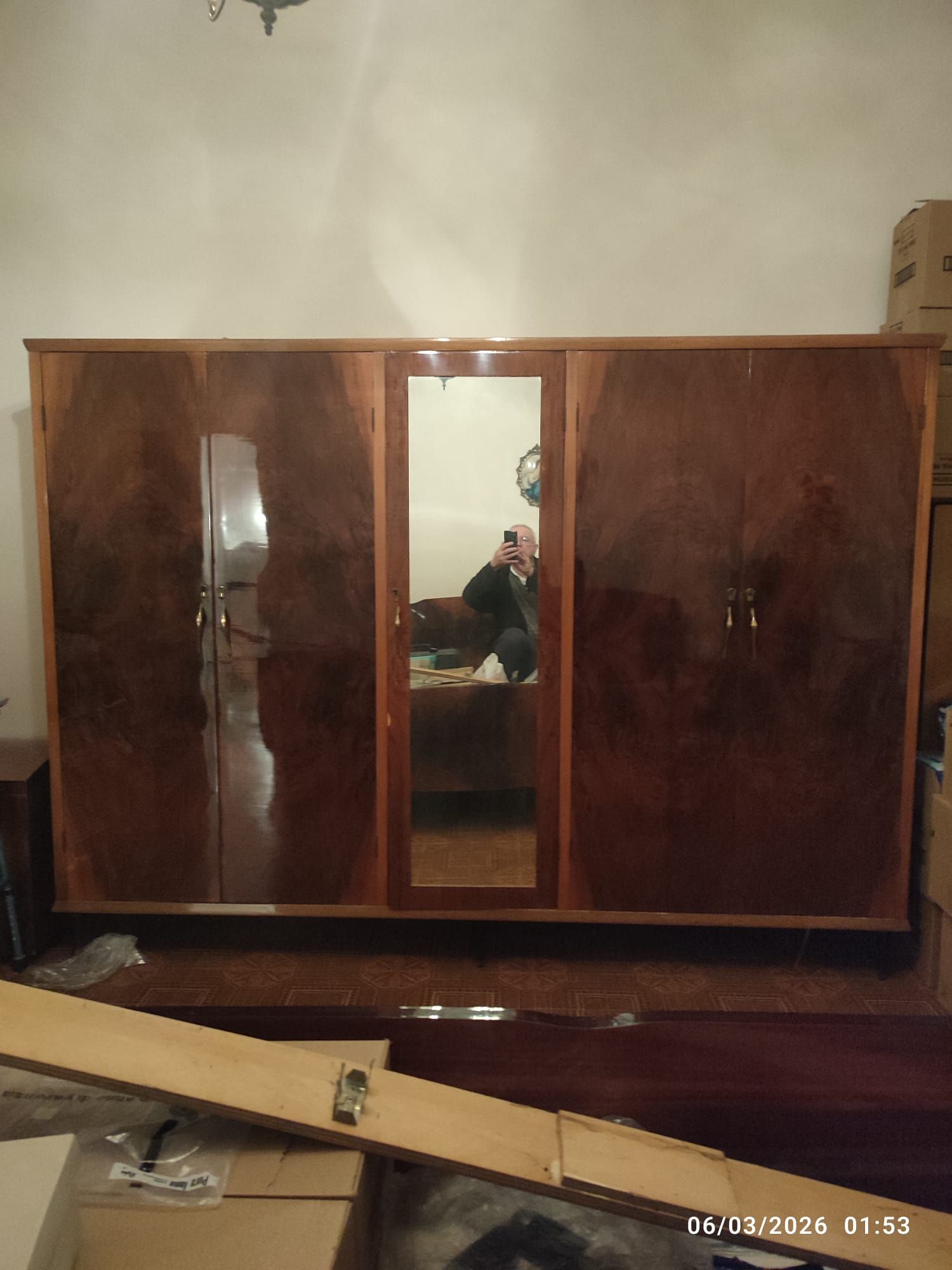 5-Door Wardrobe with Mirror Defects