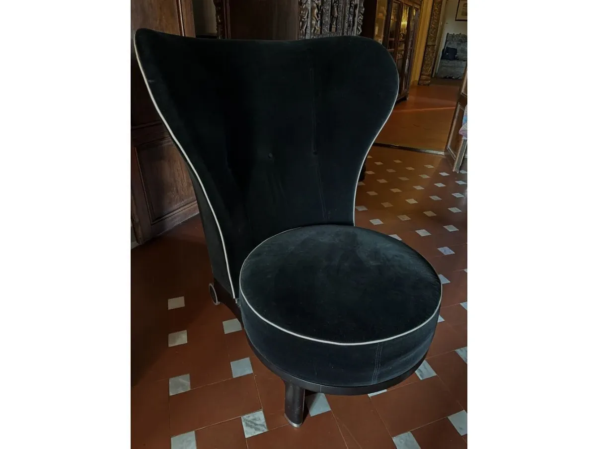 Poltrona Rea in velluto nero, Giorgetti 1