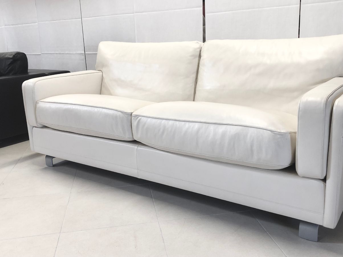 Weißes Ledersofa Details