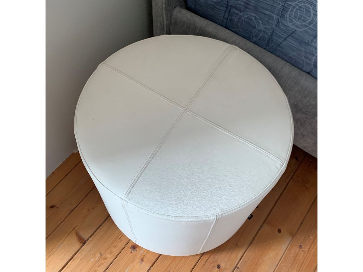 Pouf rotondo in pelle bianca, Twils