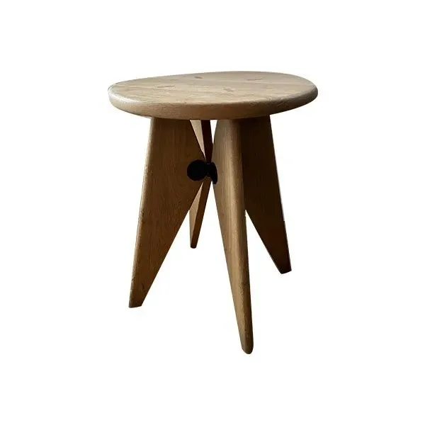 Stool in oak wood, Vitra image