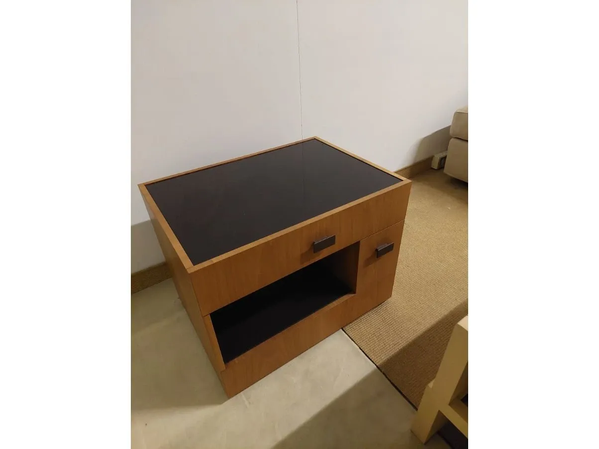 Norma bedside table in walnut, Giorgetti 2