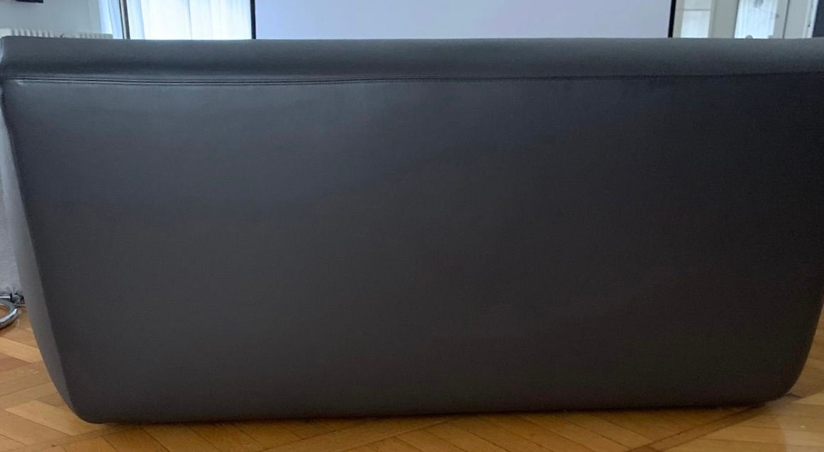 Poltrona Big Bug in pelle marrone di Paola Navone Details