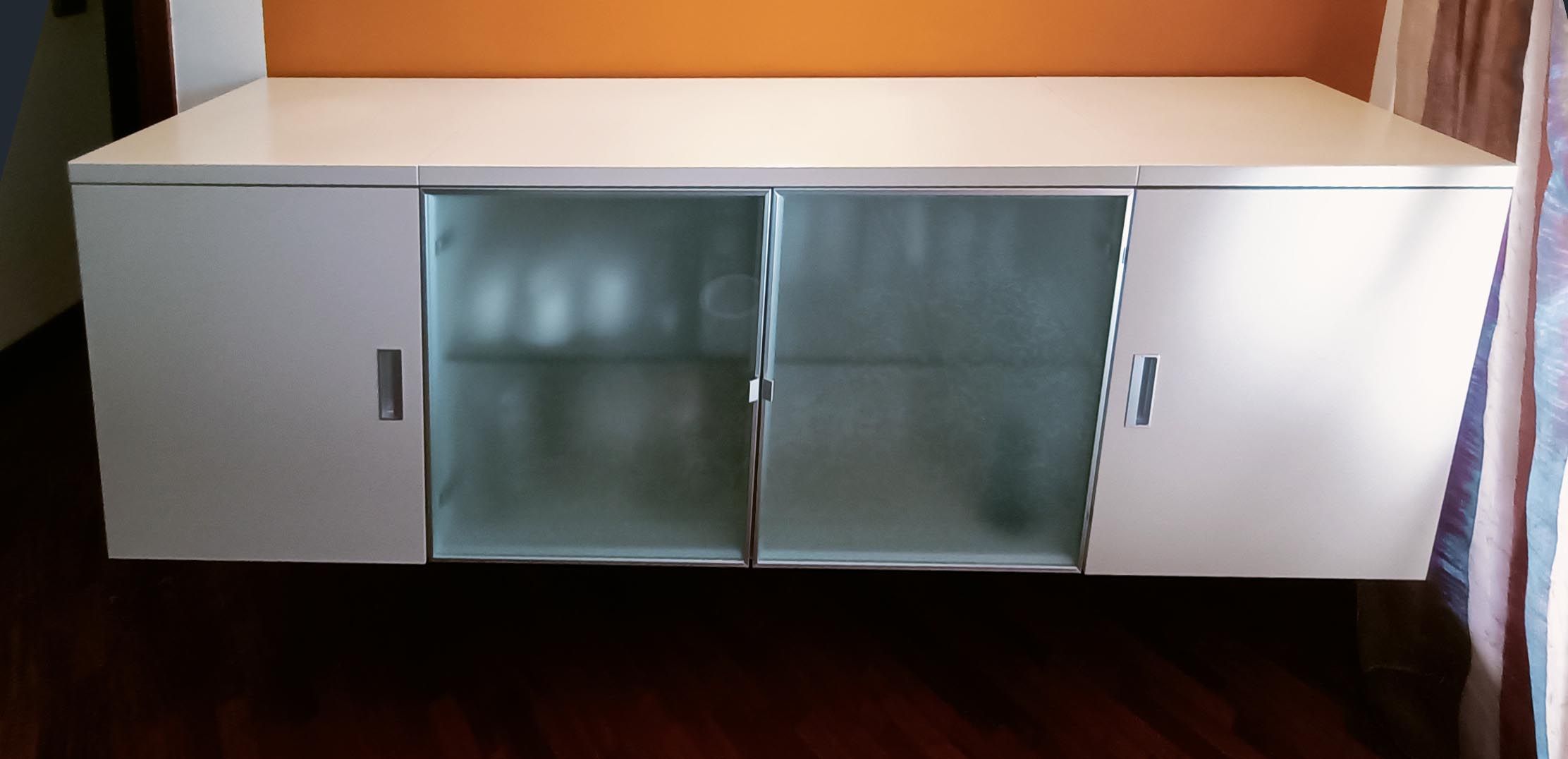 Sintesi Sideboard aus Glas und Holz Main