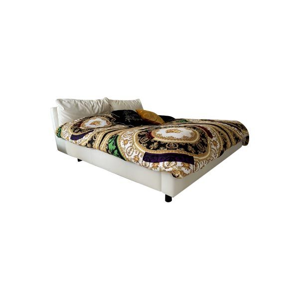 Double bed in white leather, Poltrona Frau image