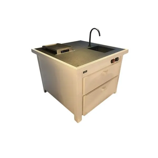 MiniMinà island kitchen with hob and sink, Minacciolo 8