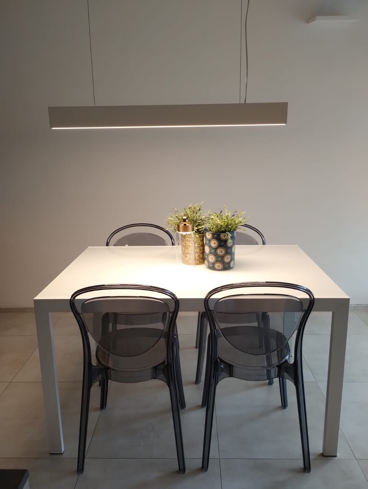 Extendable Dining Table and 4 Chairs Set – Parisian Style Front