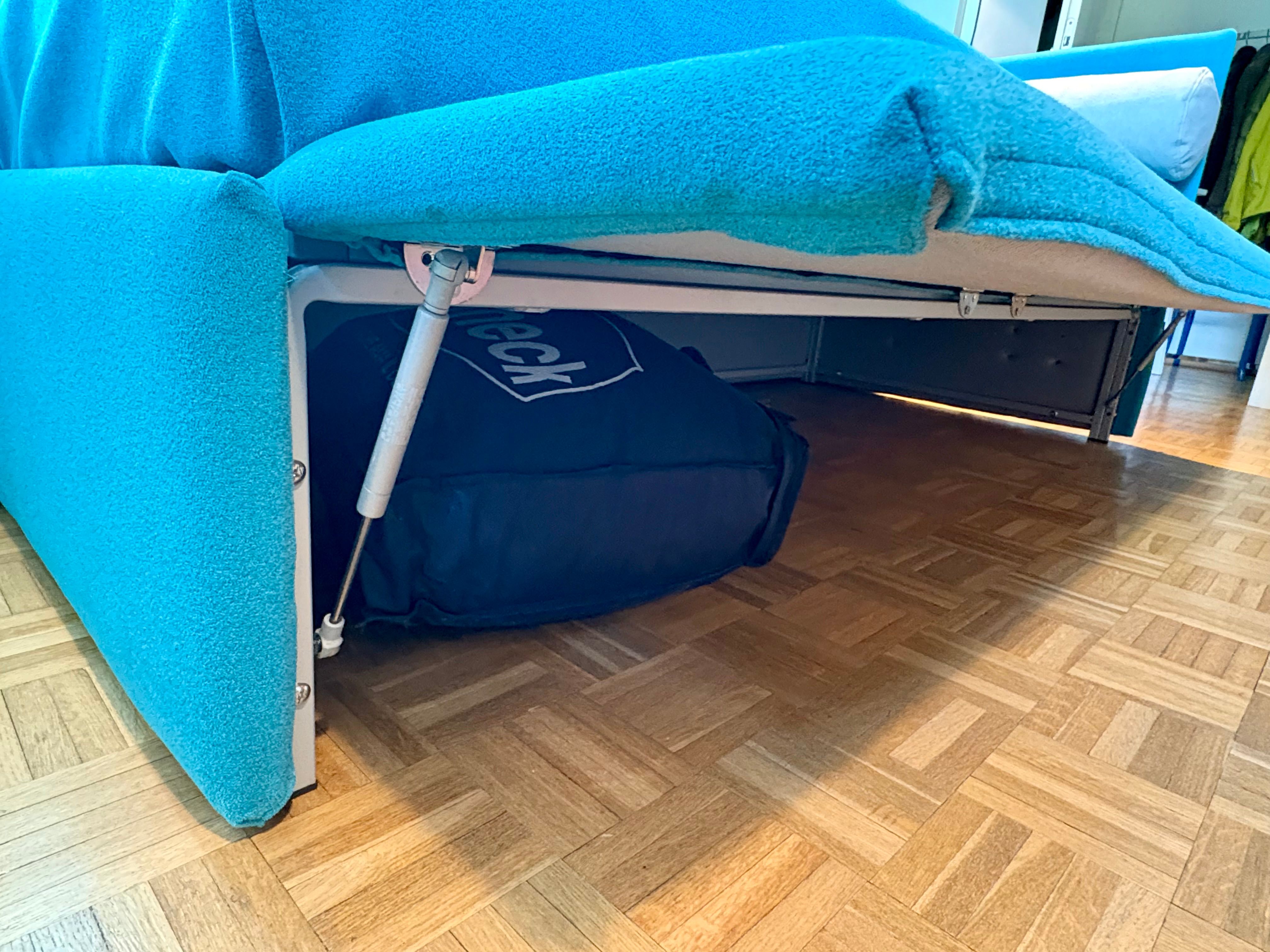 Bolzan Single Bed in Blue Fabric Defects