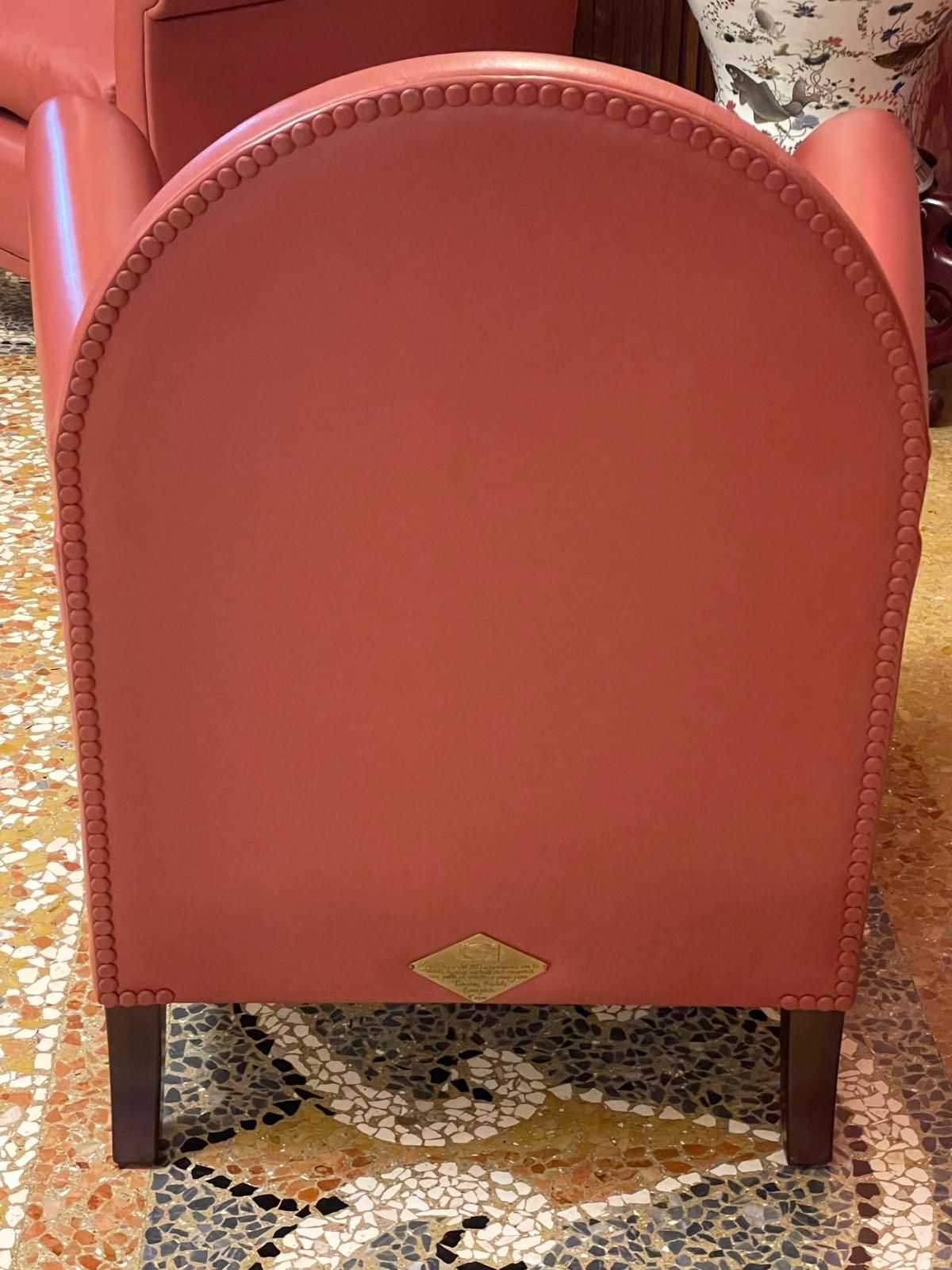 Lyra armchair in antique pink leather, Poltrona Frau 6