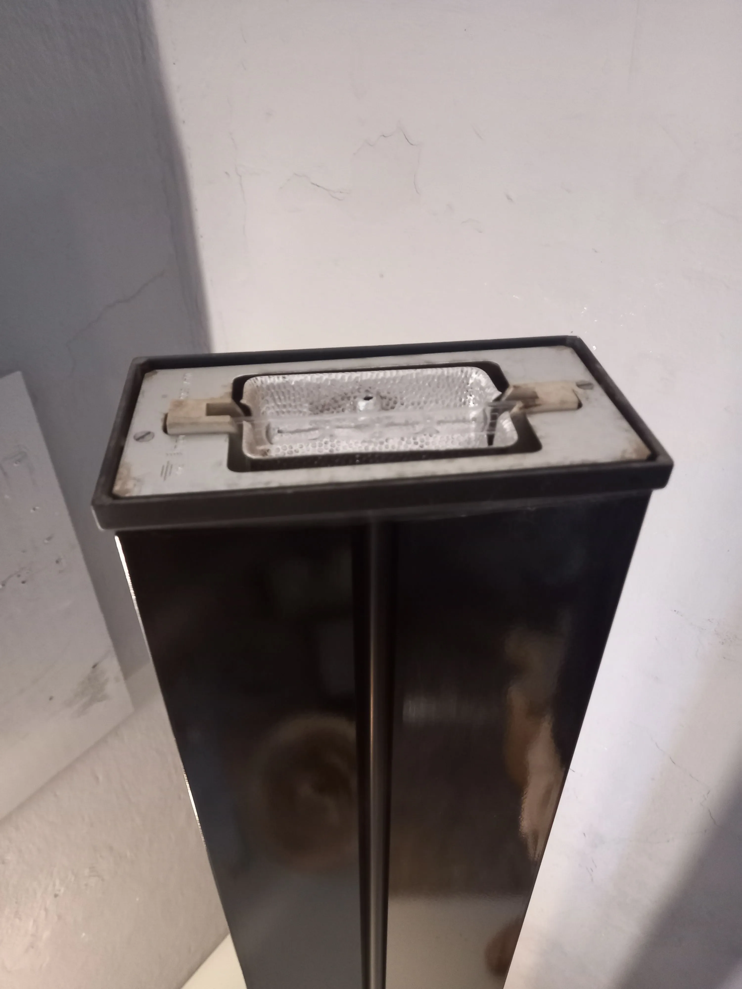 Lampada da terra Aloe di Gianfranco Frattini, Luci 3