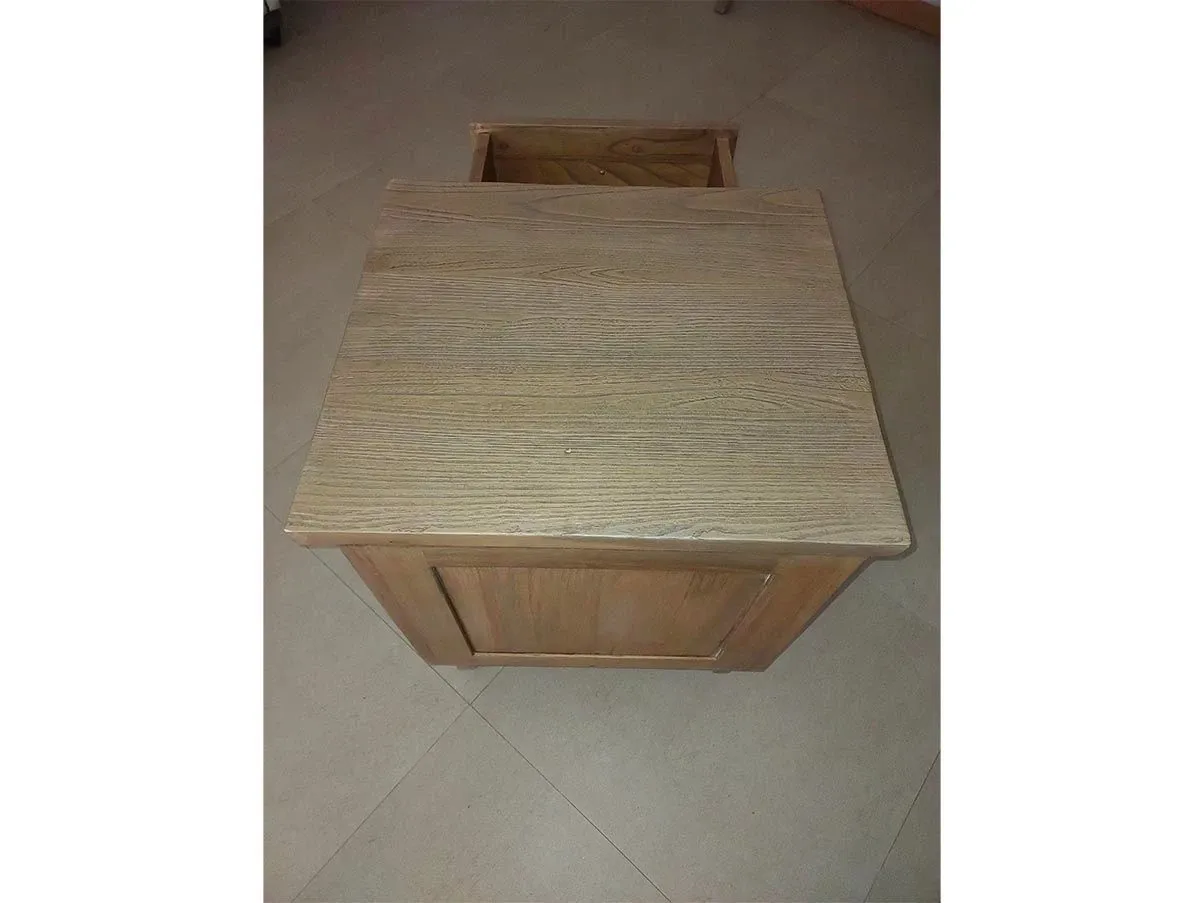 Comodino minimal in legno (marrone) 3
