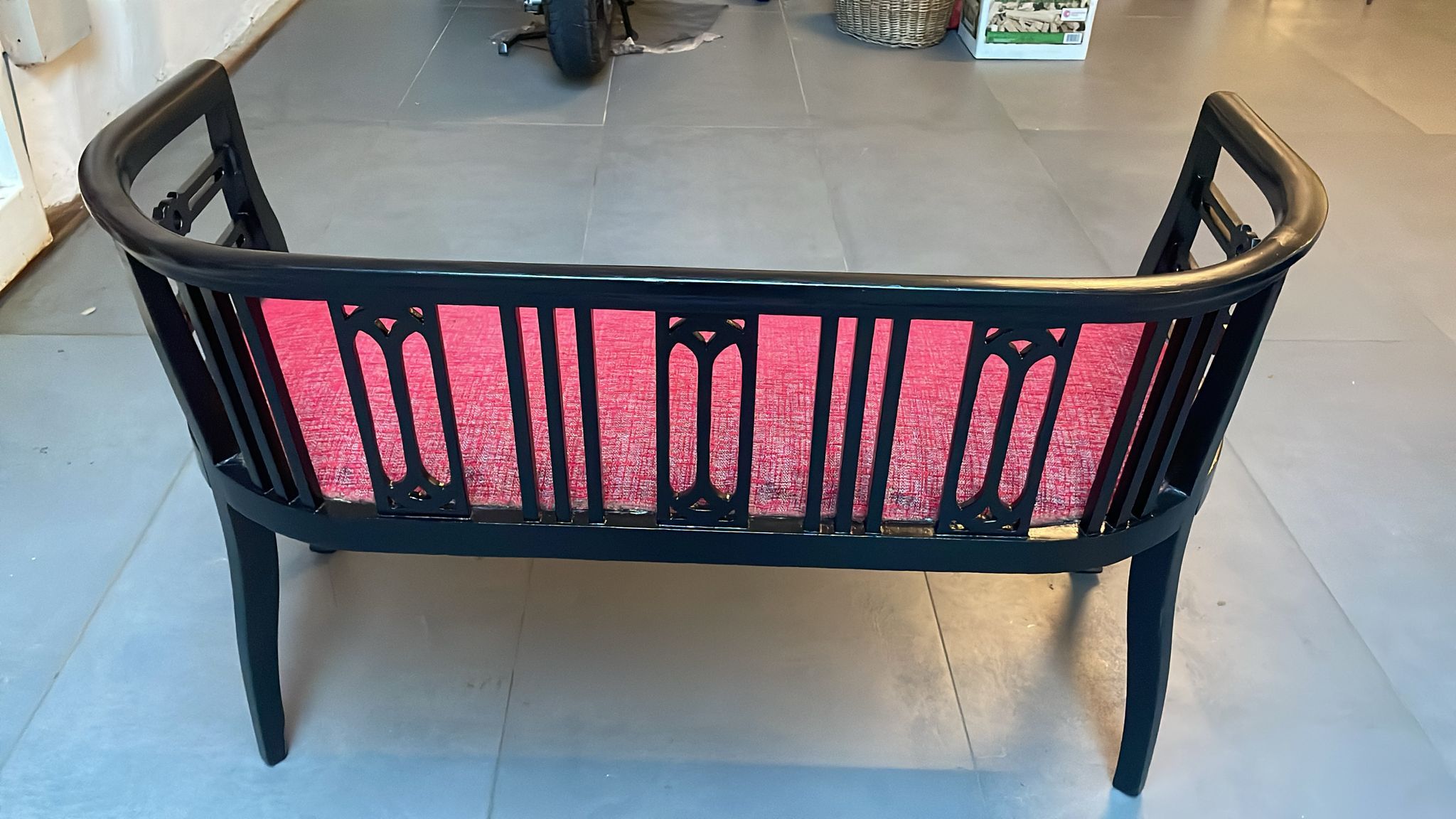 2 Seater Art Nouveau Sofa (1900s) Details