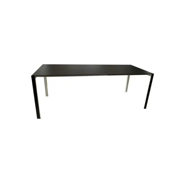 Thin-K extendable table, Kristalia image