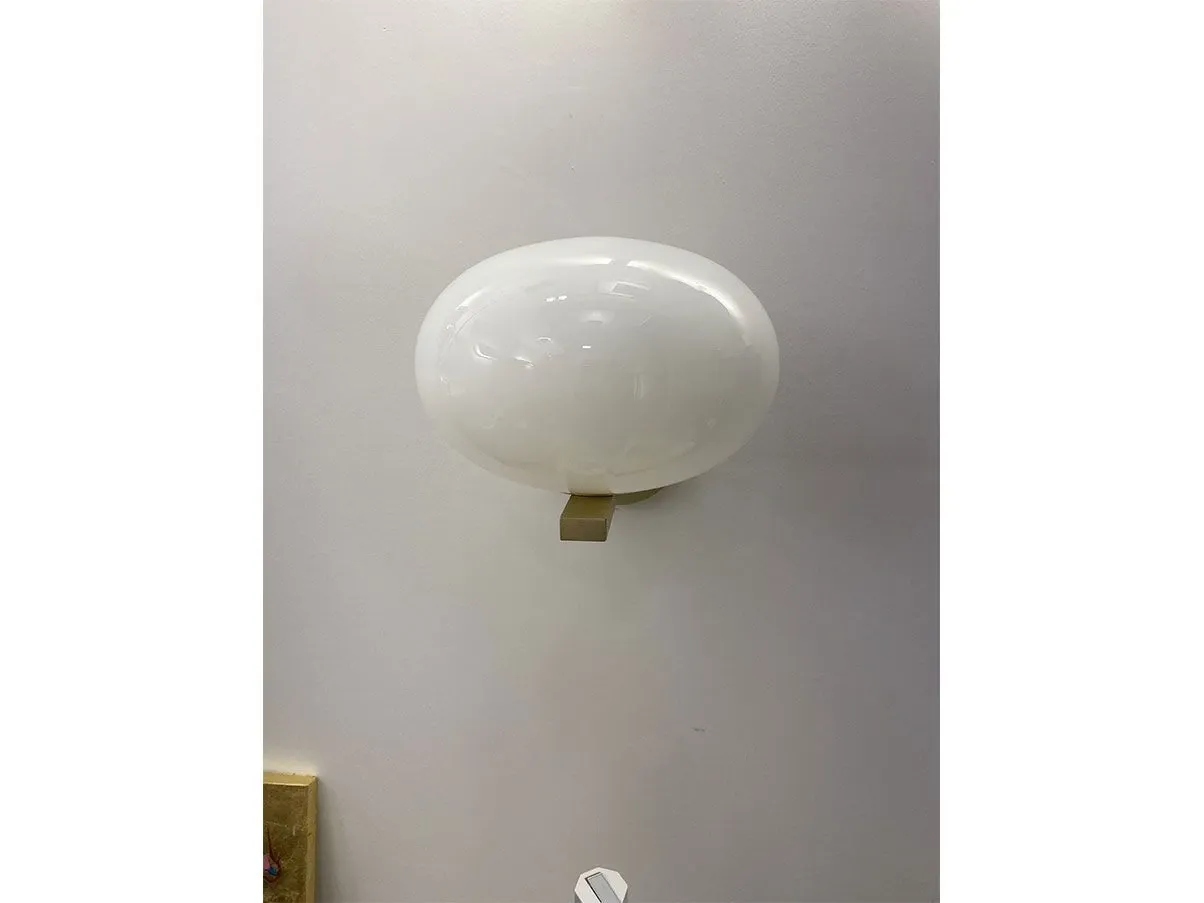 Alba 176 wall lamp in metal and opal glass, Oluce 3