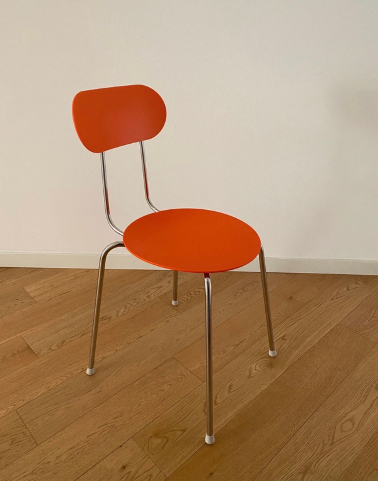 Set of 4 stackable Mariolina chairs by Enzo Mari Side