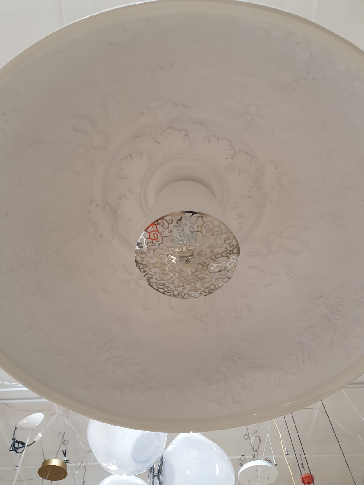 Suspension Skygarden blanche Side